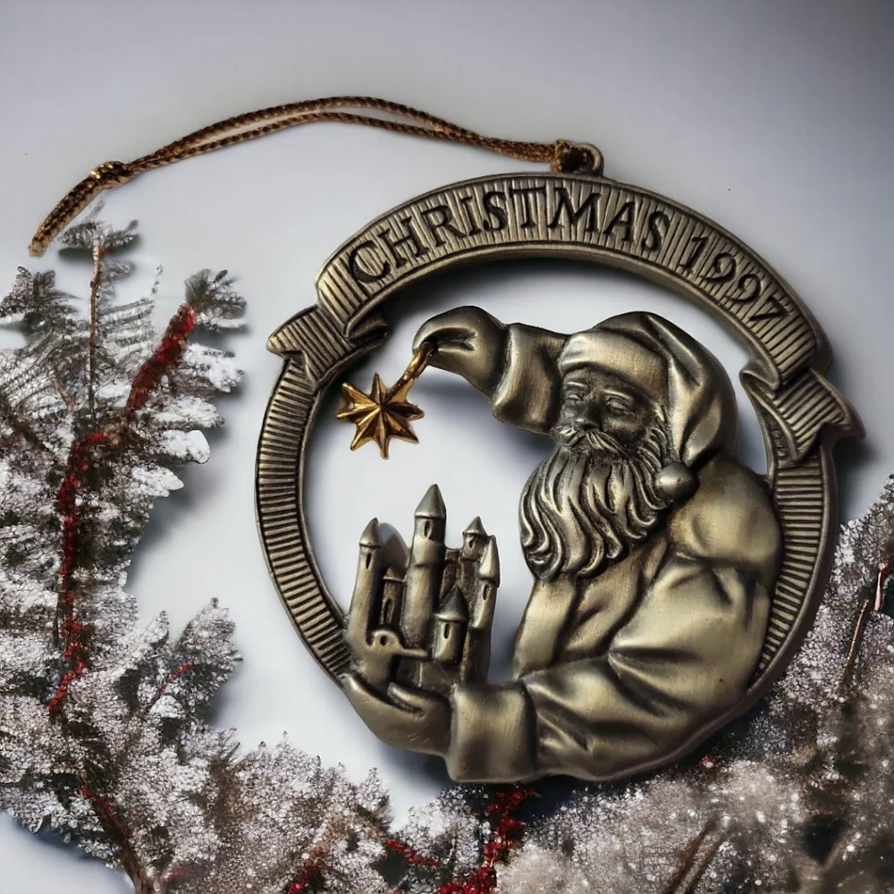Vtg 97 Avon Pewter Santa Ornament Star Castle